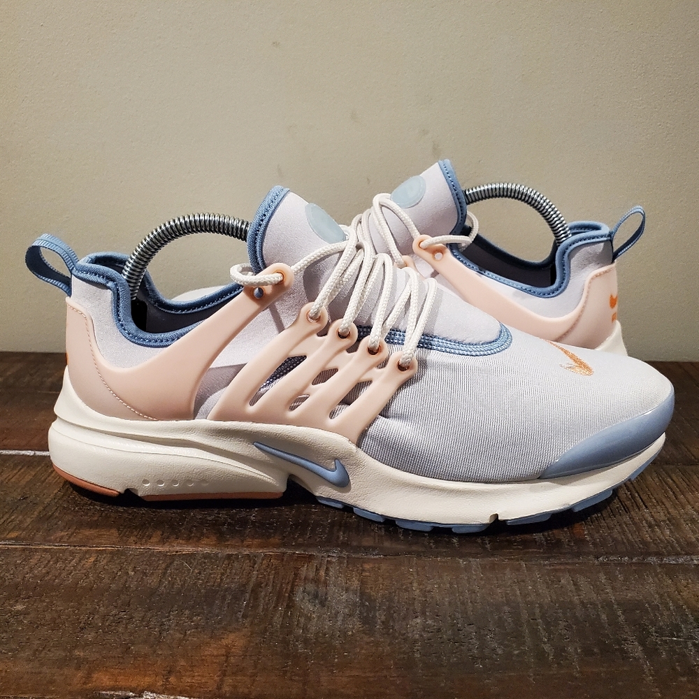 Nike Air Presto Running Shoe Womens 10 878068-504 Pastel Edition Iris/Blue/Pink